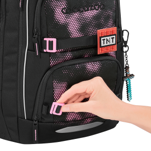pink8_port_88